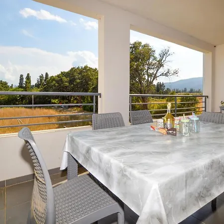 Stunning In Lucciana With Wifi And 1 Bedrooms Lucciana (Corsica)