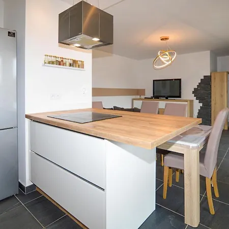 Apartment Stunning In Lucciana With Wifi And 1 Bedrooms Lucciana (Corsica)